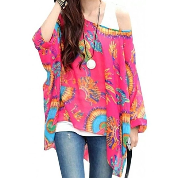 Tops - ✅HP 🆕 (One Size) Batwing Chiffon Floral Blouse